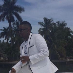 Meet your Posher, Milton